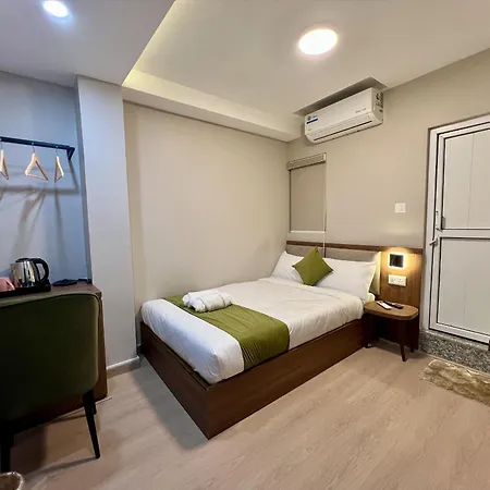 The Old Alley Hotel & Apartment